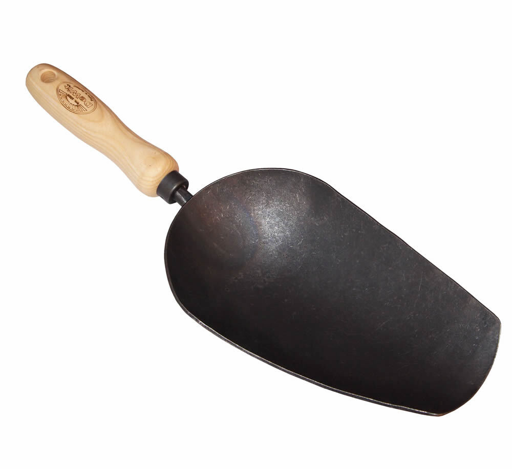 DeWit Potting Scoop - Ash Handle 140mm